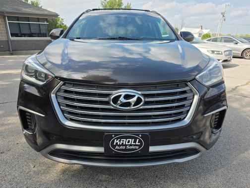 2017 Hyundai SANTA FE SE