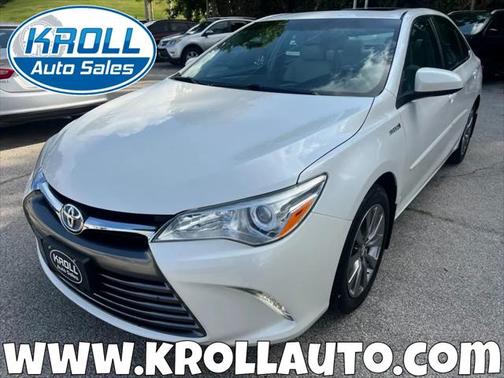 2016 Toyota Camry Hybrid LE