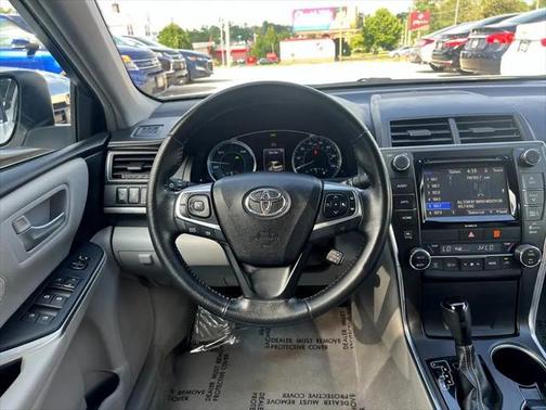 2016 Toyota Camry Hybrid LE