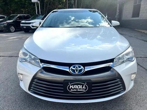 2016 Toyota Camry Hybrid LE