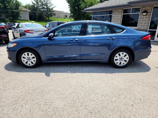 2019 Ford Fusion S