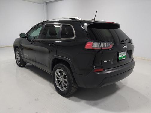 Diamond Black Crystal Pearlcoat 2020 Jeep Cherokee Latitude Plus