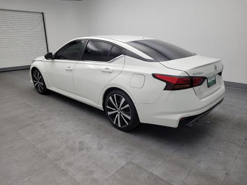 2022 Nissan Altima SR FWD