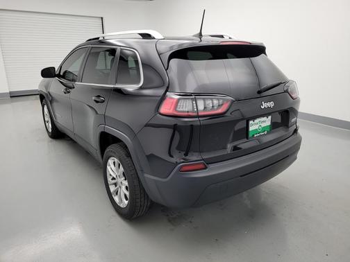 Photo 5 of 33 of 2019 Jeep Cherokee Latitude