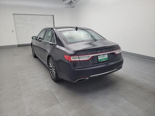 2019 Lincoln Continental Select