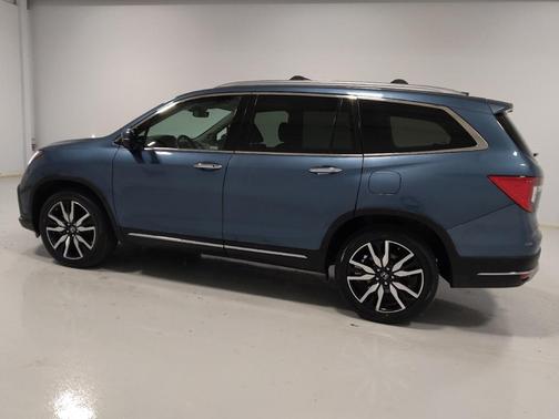 2019 Honda Pilot Touring 8-Passenger