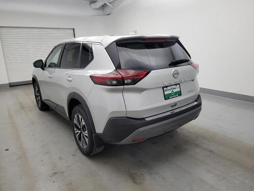 Brilliant Silver Metallic 2023 Nissan Rogue SV