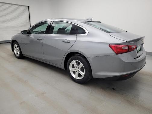 Sterling Gray Metallic 2024 Chevrolet Malibu FWD 1LT