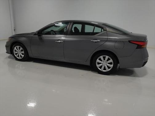2022 Nissan Altima S FWD