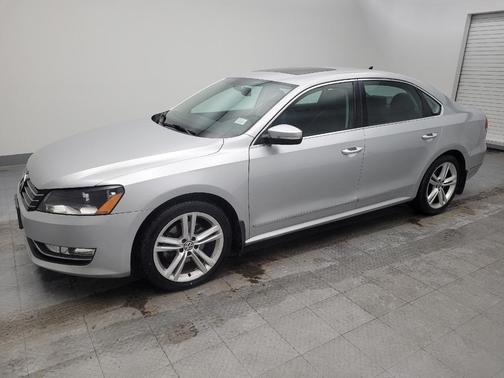 2015 Volkswagen Passat 1.8T Auto SEL Premium