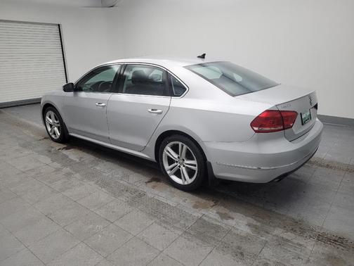 2015 Volkswagen Passat 1.8T Auto SEL Premium