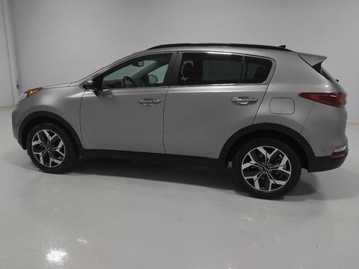 2022 Kia Sportage EX