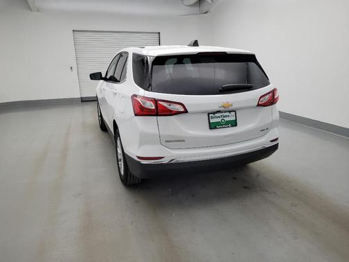 White 2019 Chevrolet Equinox 1LT