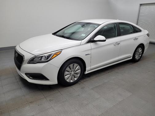 2017 Hyundai SONATA Hybrid SE