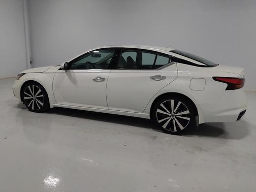 2020 Nissan Altima Platinum VC-Turbo FWD
