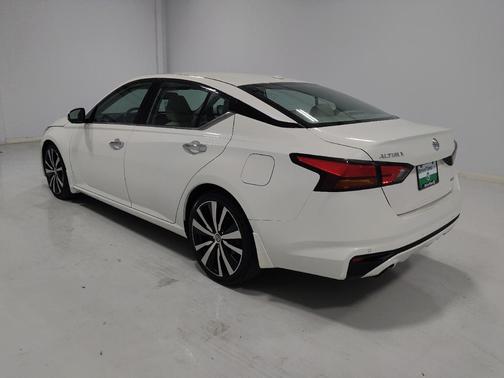 2020 Nissan Altima Platinum VC-Turbo FWD