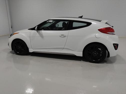 2016 Hyundai Veloster Turbo