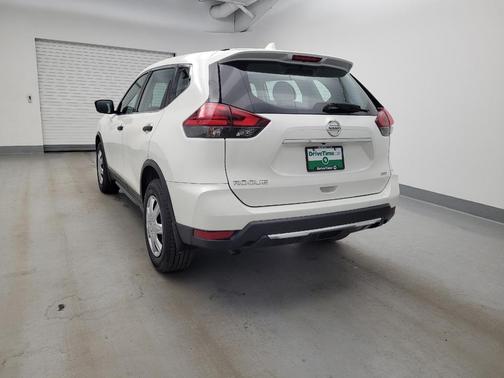 Glacier White 2017 Nissan Rogue S