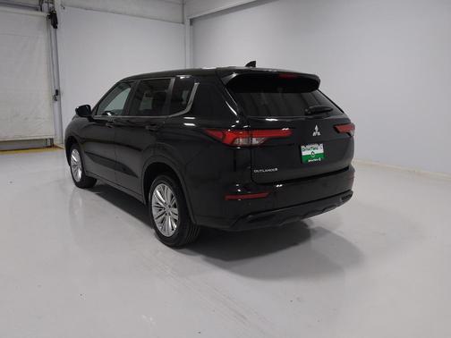 2024 Mitsubishi Outlander ES 2.5 2WD