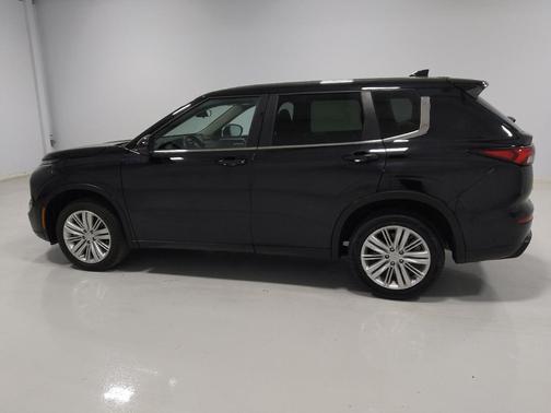 2024 Mitsubishi Outlander ES 2.5 2WD