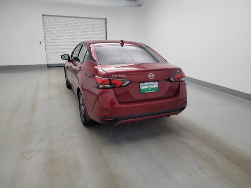 Scarlet Ember Pearl Metallic 2020 Nissan Versa 1.6 SV