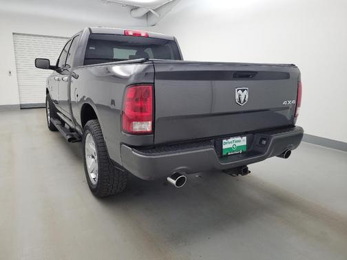 Granite Crystal Metallic Clearcoat 2017 RAM 1500 Express