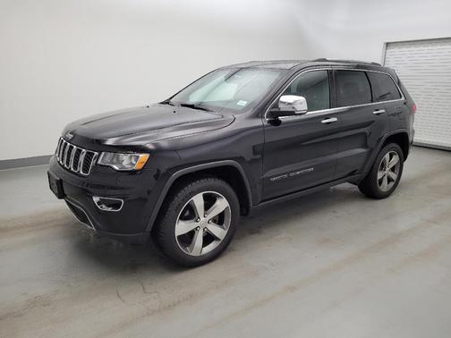 Diamond Black Crystal Pearlcoat 2017 Jeep Grand Cherokee Limited