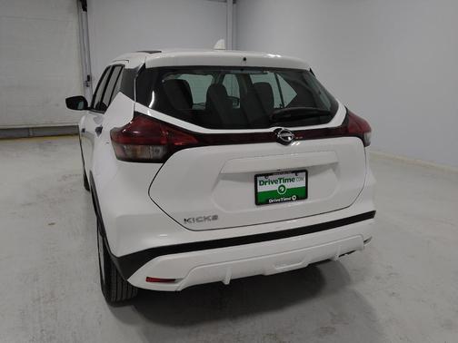 2022 Nissan Kicks S