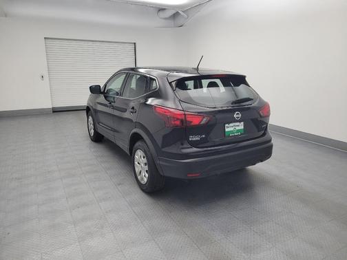 Magnetic Black Pearl 2019 Nissan Rogue Sport S