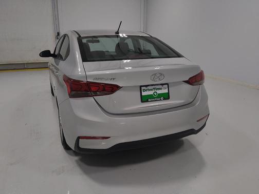 2020 Hyundai Accent SE