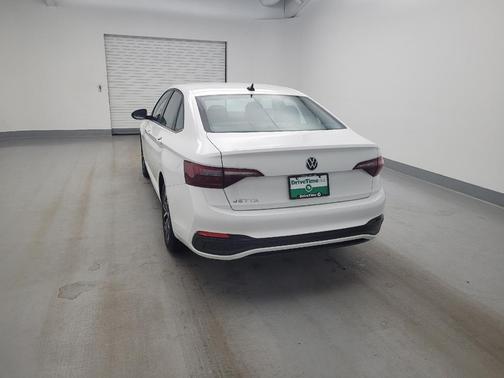 Pure White 2022 Volkswagen Jetta 1.5T S