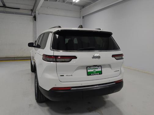 Bright White Clearcoat 2023 Jeep Grand Cherokee L Laredo