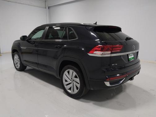 2022 Volkswagen Atlas Cross Sport 3.6L V6 SE w/Technology