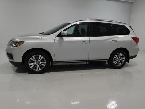 2020 Nissan Pathfinder S 4WD