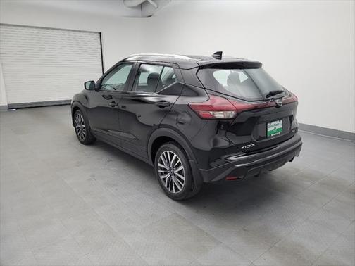 2022 Nissan Kicks SV