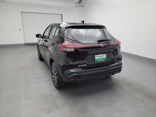 2022 Nissan Kicks SV