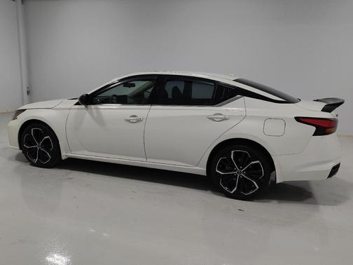 2023 Nissan Altima SR Intelligent AWD