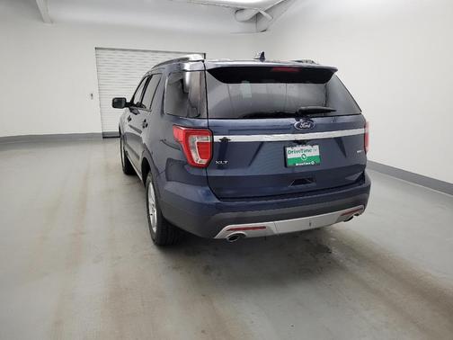 Blue Jeans Metallic 2016 Ford Explorer XLT