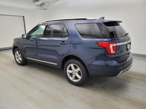 Blue Jeans Metallic 2016 Ford Explorer XLT