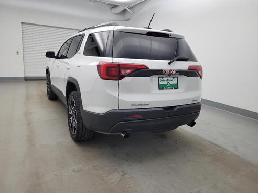 White 2019 GMC Acadia SLT-1
