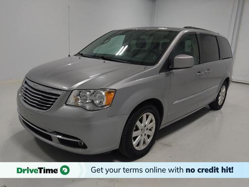2016 Chrysler Town & Country Touring