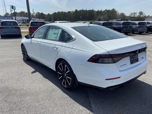 2025 Honda Accord Hybrid Touring