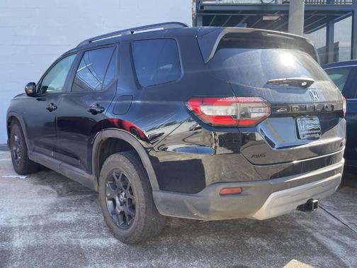 2025 Honda Pilot TrailSport AWD
