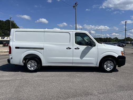 2021 Nissan NV Cargo NV2500 HD SV V6/SV V8