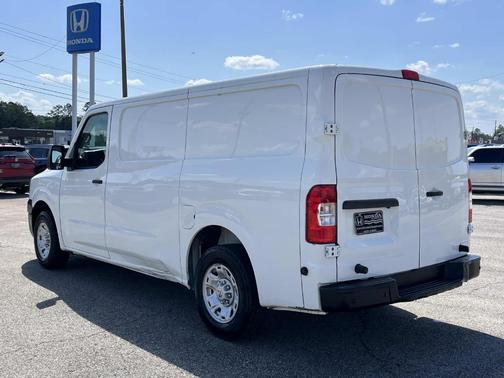 2021 Nissan NV Cargo NV2500 HD SV V6/SV V8