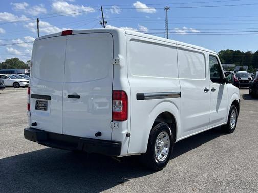 2021 Nissan NV Cargo NV2500 HD SV V6/SV V8