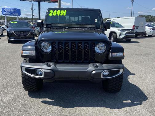 2021 Jeep Gladiator Sport