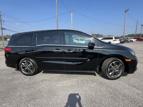 2023 Honda Odyssey 