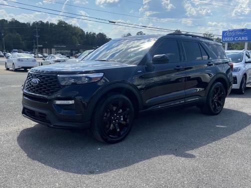 2023 Ford Explorer ST-Line