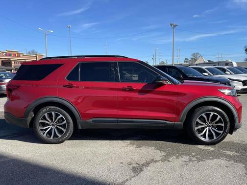 2020 Ford Explorer ST